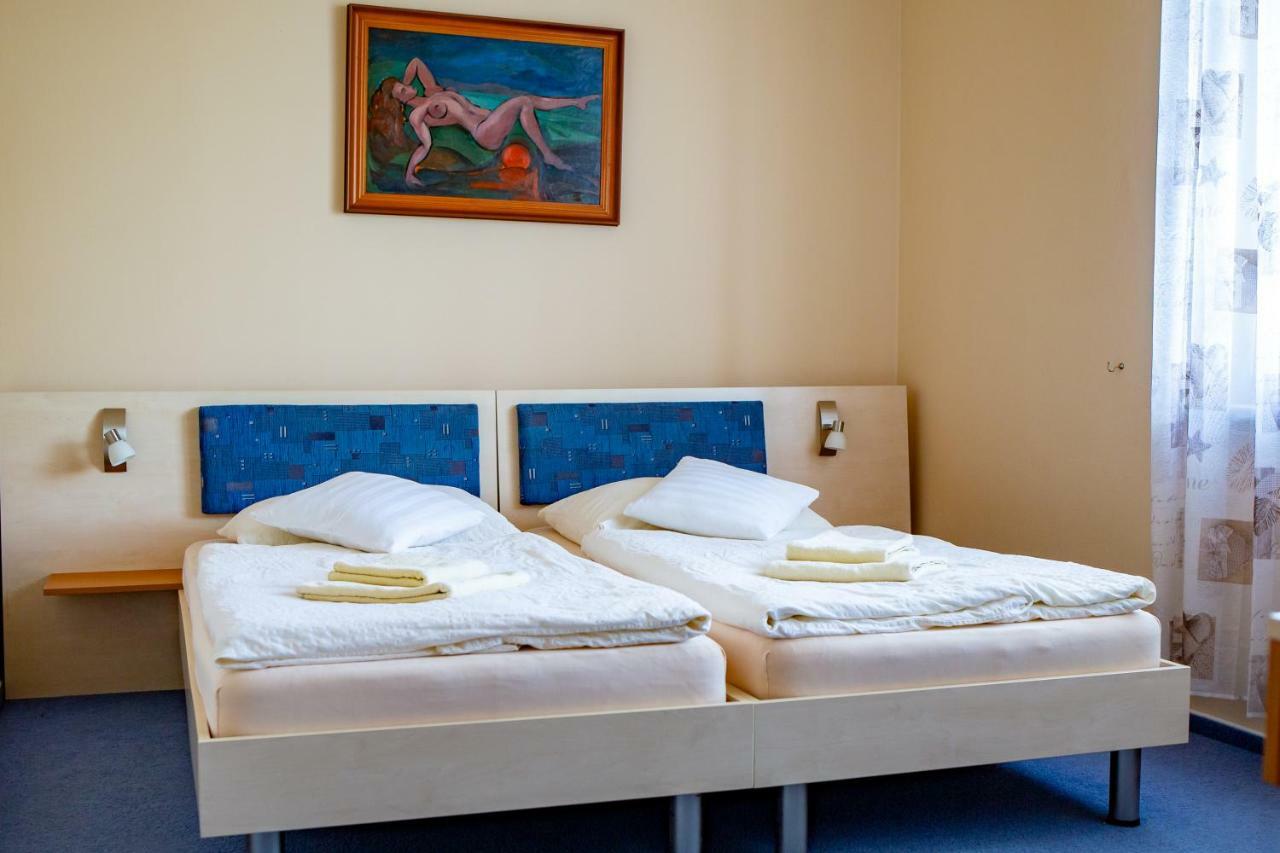Penzion Na Kurtech Opava Luaran gambar