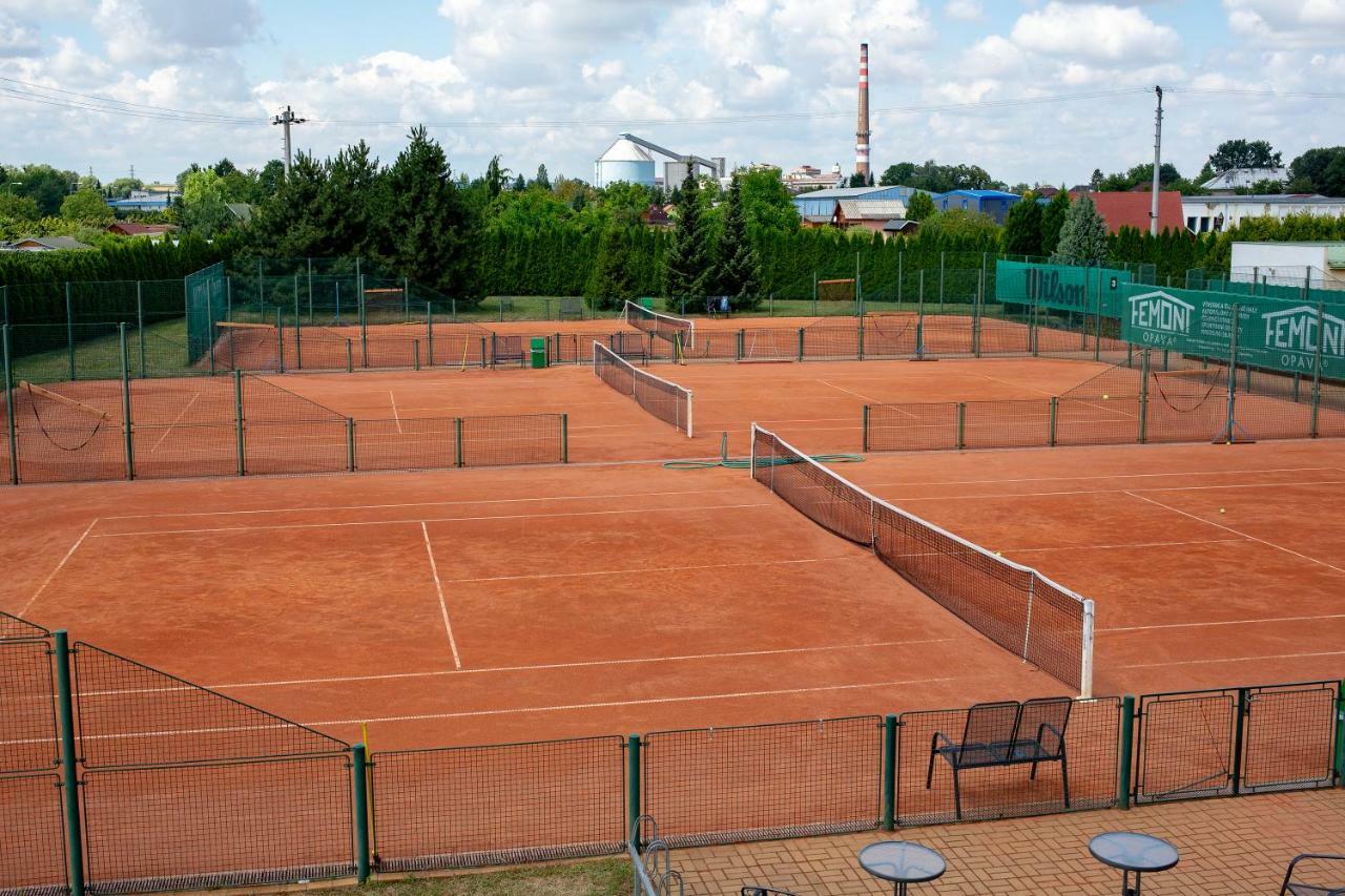 Penzion Na Kurtech Opava Luaran gambar