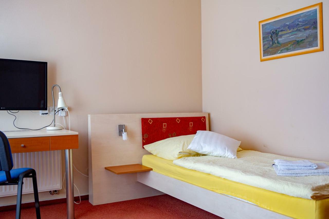 Penzion Na Kurtech Opava Luaran gambar